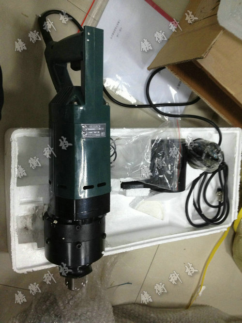 電動(dòng)扭矩扳手圖片